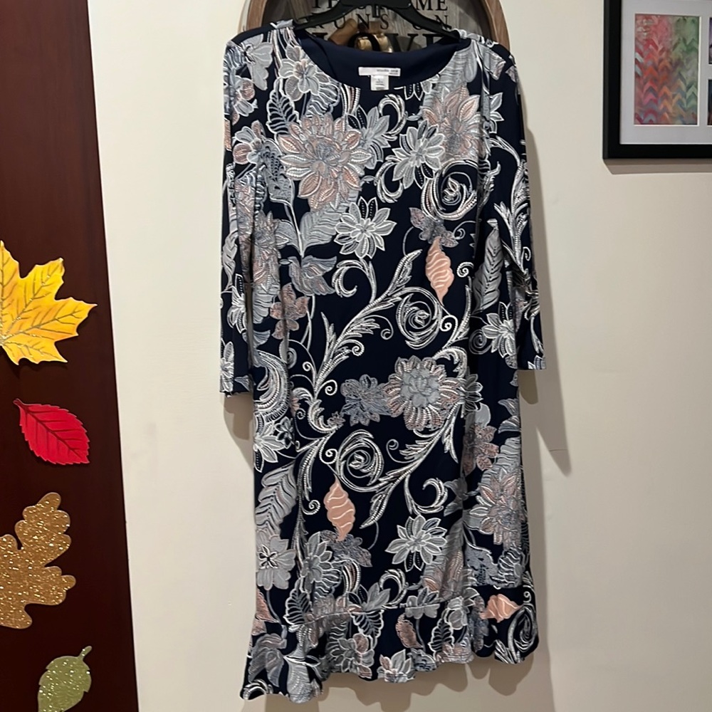 NWT Ladies Navy dress size L. stretchy and comfortable.